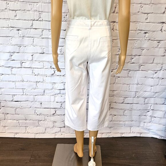 ZAC & RACHEL, White boyfriend cut capris - Picture 8 of 10